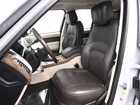 Used 2018 Land Rover Range Rover Supercharged image 12