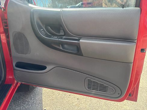 Used 2001 Ford Ranger XLT image 26