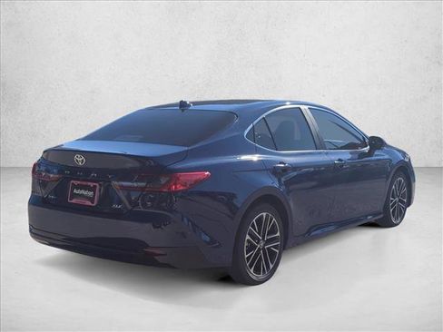 Used 2026 Toyota Camry XLE FWD image 5