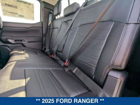 New 2025 Ford Ranger Lariat w/ Black Appearance Package image 18