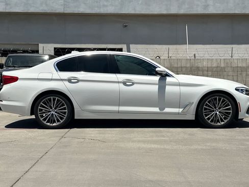 Used 2018 BMW 530i RWD image 9
