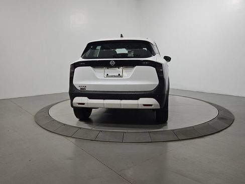 New 2026 Nissan Kicks S image 4