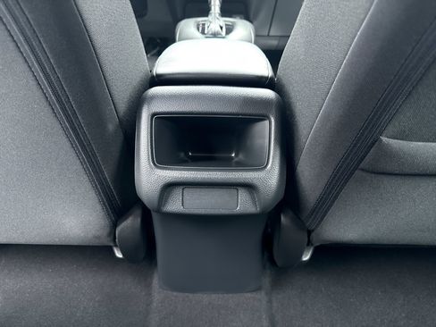Used 2025 Honda HR-V LX image 18