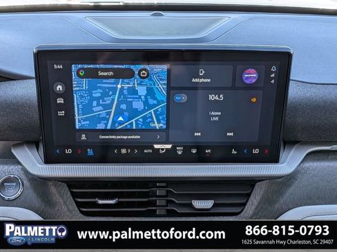 Used 2025 Ford Explorer Platinum w/ Ultimate Package AWD/4WD image 17