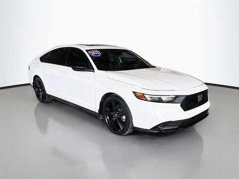 Used 2023 Honda Accord Sport image 2