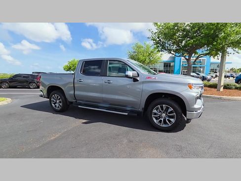 New 2026 Chevrolet Silverado 1500 LT w/ Z71 Off-Road Package AWD/4WD image 15