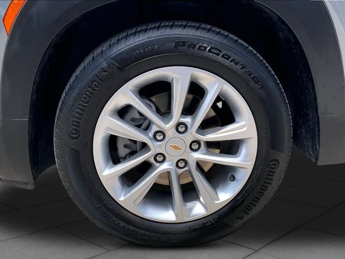 Used 2024 Chevrolet TrailBlazer LS w/ LS Convenience Package FWD image 10