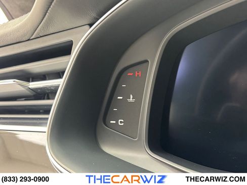 Used 2020 Audi RS Q8 w/ Carbon Optic Package image 67