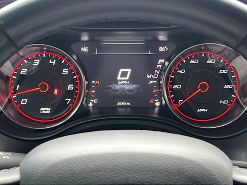Used 2023 Dodge Charger SXT RWD image 18