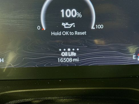 Used 2023 Jeep Grand Cherokee Laredo image 13