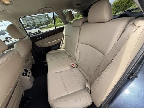 Used 2015 Subaru Outback 2.5i Limited AWD/4WD image 17