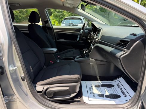 Used 2020 Hyundai Elantra SEL w/ Cargo Package (C1) FWD image 18