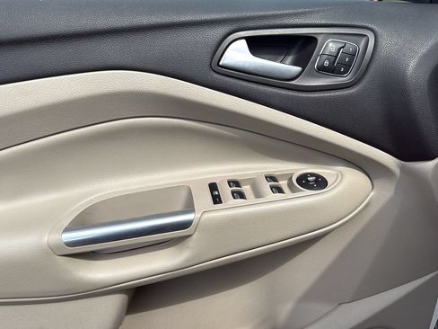 Used 2013 Ford Escape SEL FWD image 12
