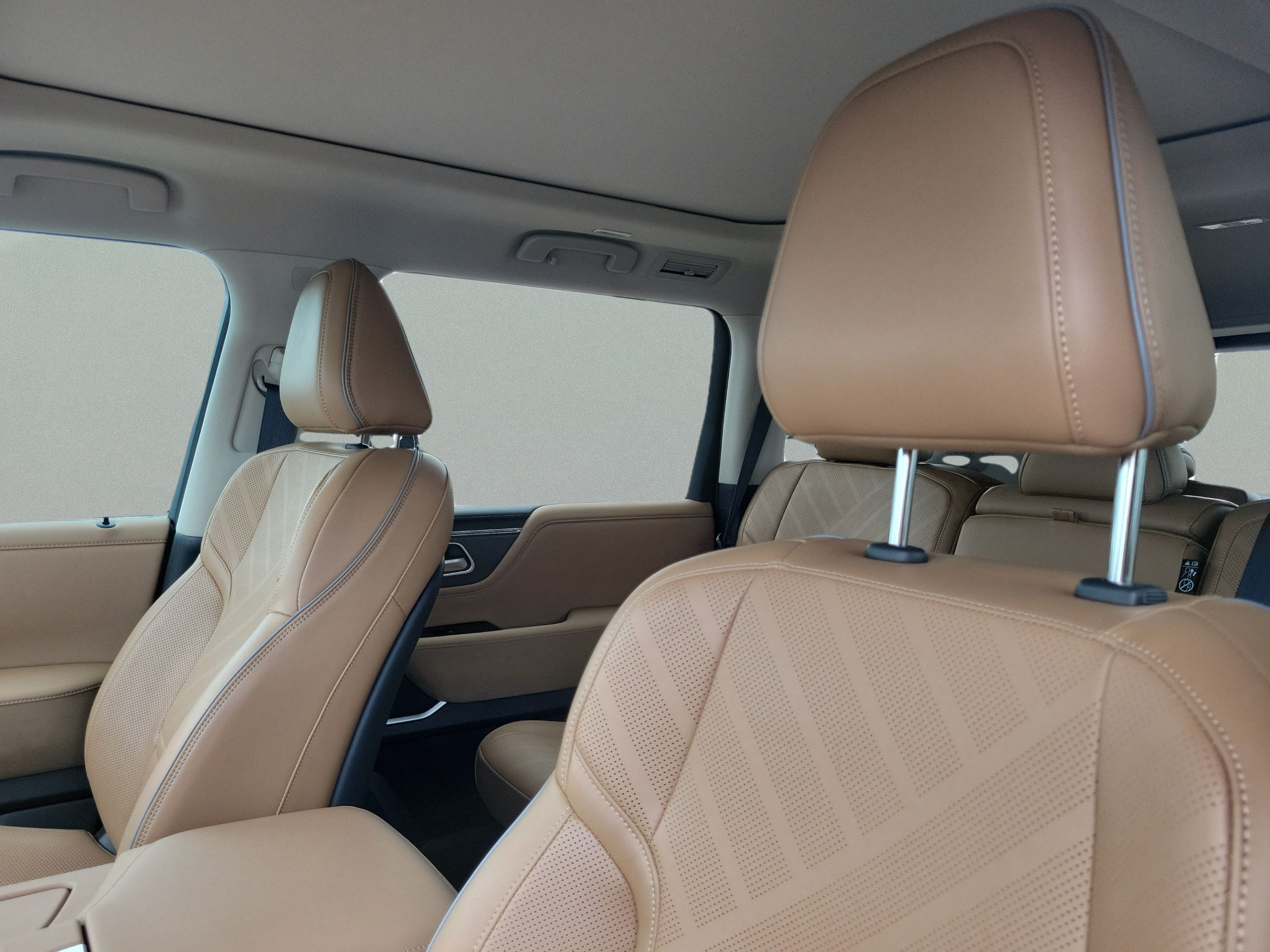 Certified 2026 INFINITI QX80 Luxe w/ Cargo Package AWD/4WD image 39