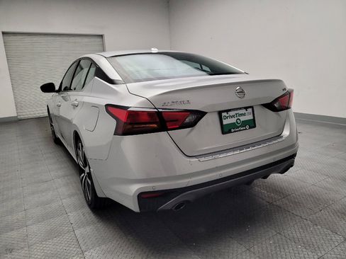 Used 2020 Nissan Altima 2.5 SR FWD image 6