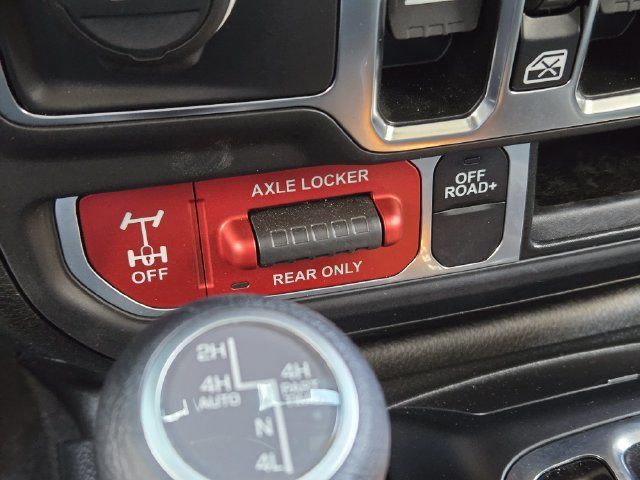Used 2024 Jeep Wrangler Unlimited AWD/4WD image 22