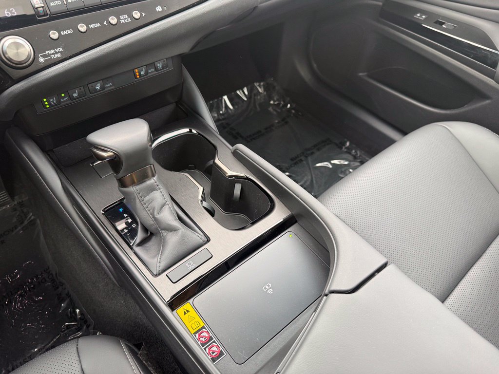 Used 2024 Lexus ES 250 w/ Premium Package AWD/4WD image 14
