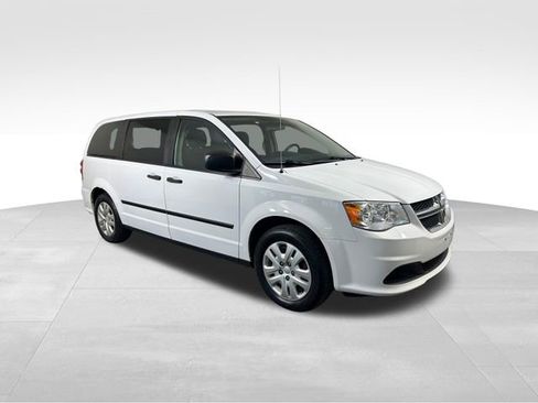 Used 2015 Dodge Grand Caravan American Value Package image 8