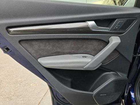 Used 2018 Audi SQ5 Premium Plus w/ Navigation Package image 38