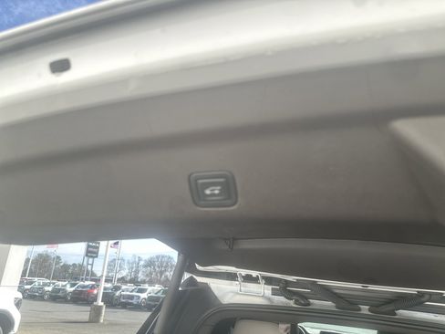 Used 2023 Chevrolet Tahoe Z71 image 6