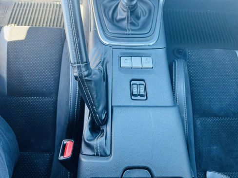 Used 2022 Toyota GR86 Premium w/ ALL Weather Mat Package (TMS) image 33