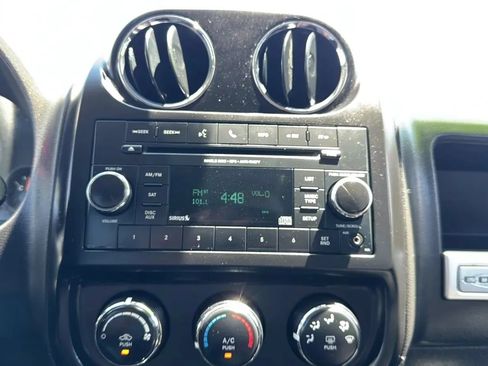 Used 2016 Jeep Compass Sport w/ Power Value Group FWD image 19