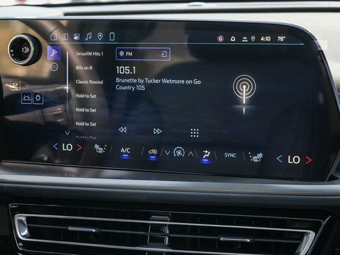 New 2026 Chevrolet Traverse LT w/ Sun and Wheel Package image 14