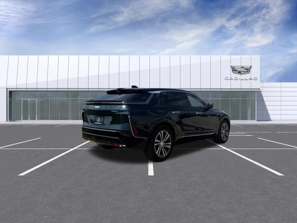 Certified 2024 Cadillac Lyriq Luxury AWD/4WD image 3