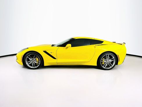 Used 2019 Chevrolet Corvette Stingray Coupe RWD image 4