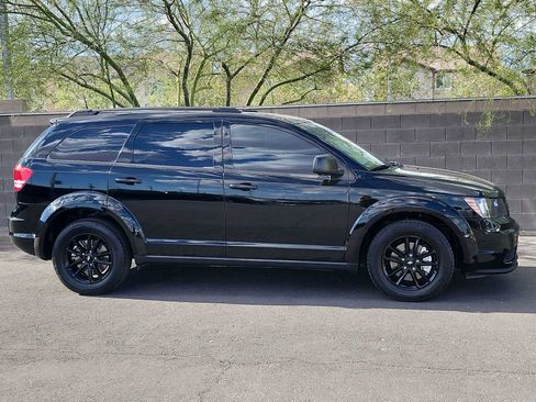 Used 2020 Dodge Journey SE w/ SE Popular Equipment Group FWD image 9