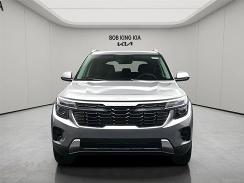 New 2026 Kia Seltos S FWD image 13