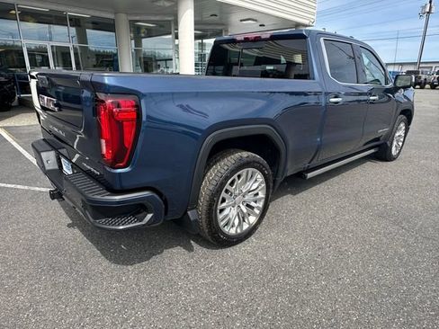 Used 2022 GMC Sierra 1500 Denali w/ Denali Reserve Package AWD/4WD image 2