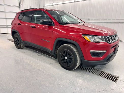 Used 2018 Jeep Compass Sport w/ Cold Weather Group FWD image 13
