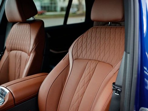 New 2026 BMW X5 M60i w/ Climate Comfort Package image 22