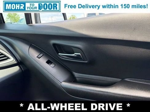 Used 2022 Chevrolet Trax LT w/ Driver Confidence Package AWD/4WD image 26