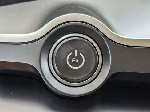 New 2025 Kia EV6 Light RWD image 35