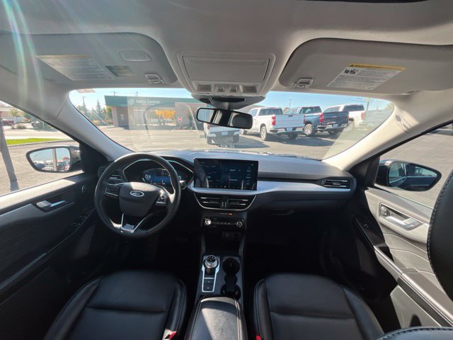 Used 2025 Ford Escape Platinum AWD/4WD image 37