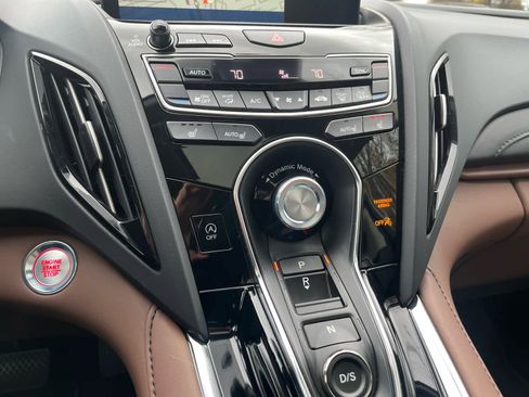 Used 2025 Acura RDX SH-AWD w/ Technology Package image 28