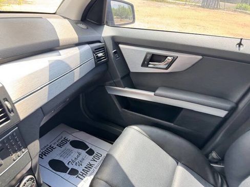 Used 2011 Mercedes-Benz GLK 350 2WD image 45