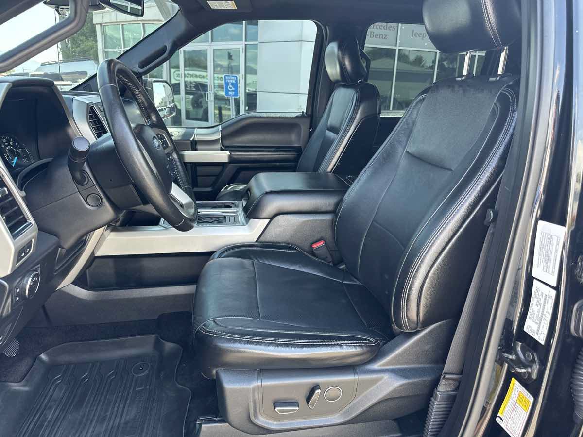 Used 2017 Ford F150 Lariat w/ Equipment Group 502A Luxury AWD/4WD image 11