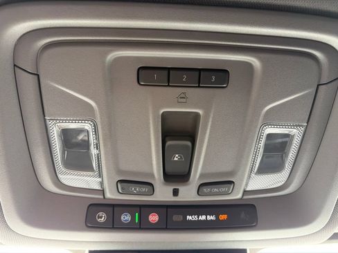 Used 2024 Chevrolet Silverado 1500 LTZ AWD/4WD image 24