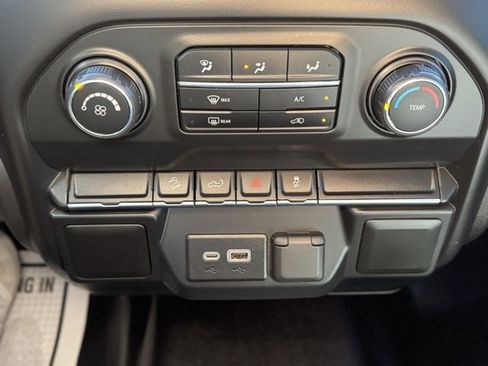 Used 2021 Chevrolet Silverado 1500 Custom Trail Boss image 22