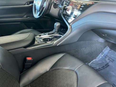 Certified 2020 Toyota Camry XSE image 19