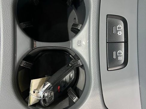 Used 2013 Audi Q5 3.0T Prestige image 40