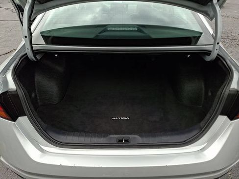 Used 2024 Nissan Altima 2.5 SV w/ SV Premium Package FWD image 30