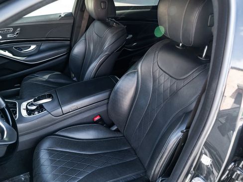 Used 2018 Mercedes-Benz S 560 Sedan image 19