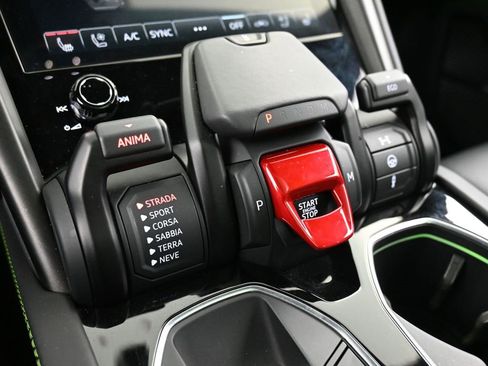 Used 2024 Lamborghini Urus S image 23