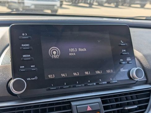 Used 2018 Honda Accord LX image 19