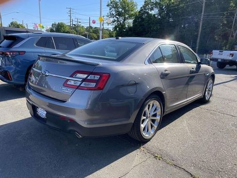 Used 2013 Ford Taurus Limited FWD image 6