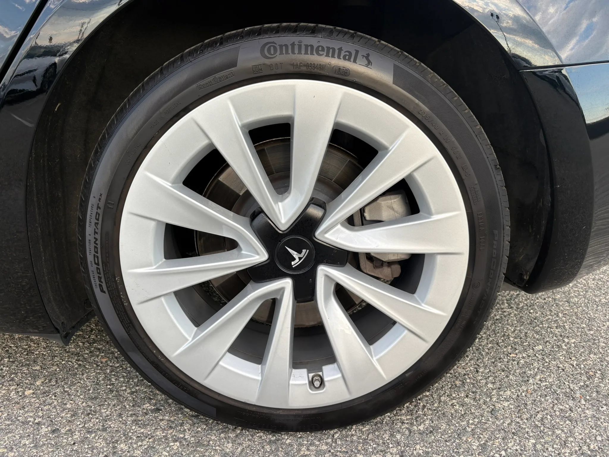 Used 2023 Tesla Model 3 Long Range AWD/4WD image 30